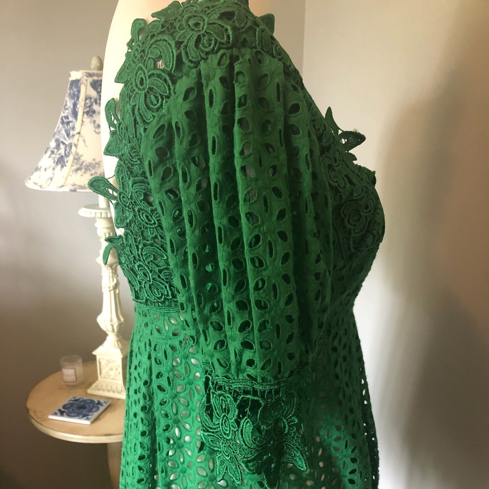 MODA International brand Kelly green, eyelet babydoll top - Picture 8 of 12
